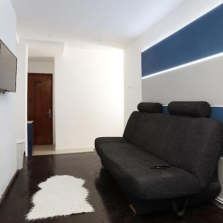 1 Bdrm Apartment In City Center Bucureşti Ngoại thất bức ảnh